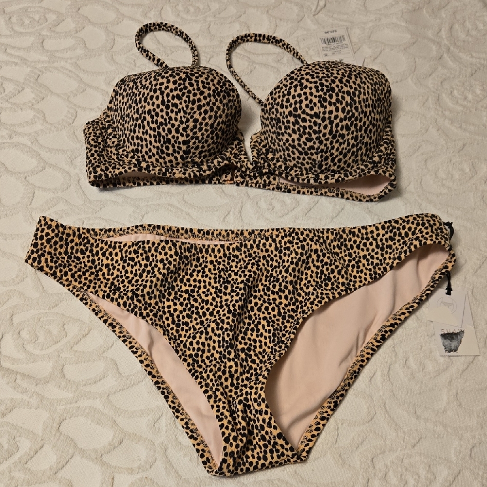 Shade And ShoreAnimal Print Bikini Set